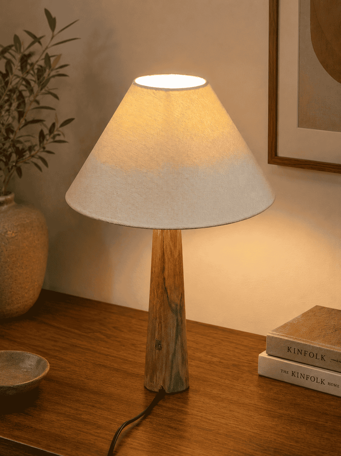 AKARI — The Wooden Table Lamp